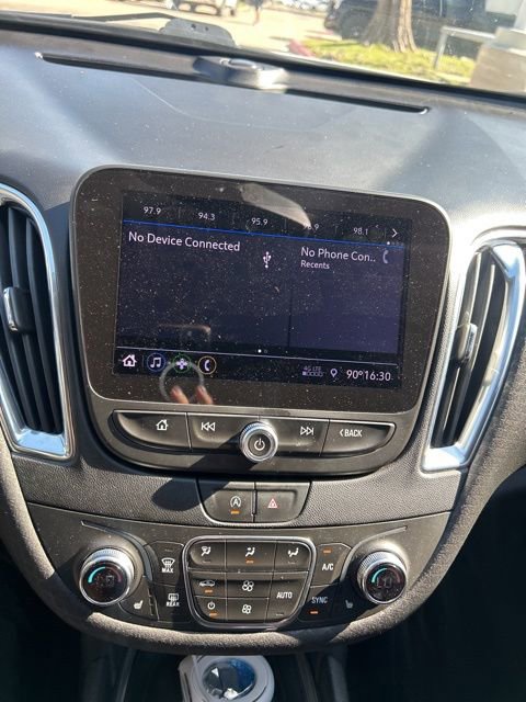 Used 2020 Chevrolet Malibu LT image 5