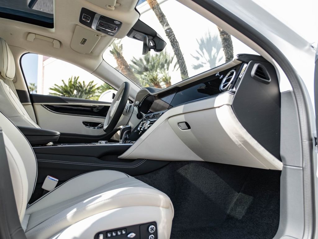 New 2026 Bentley Flying Spur Plug-In Hybrid AWD/4WD image 27