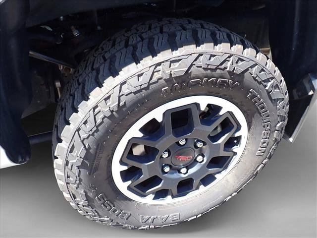 Certified 2024 Toyota Tacoma SR5 AWD/4WD image 8