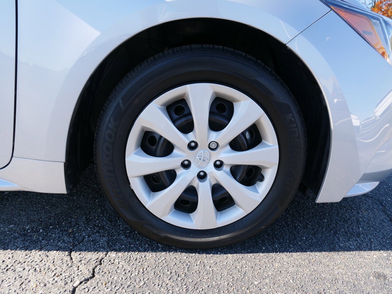 Used 2024 Toyota Corolla LE image 11