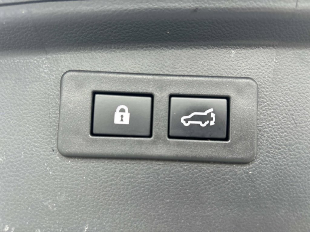 Used 2021 Subaru Outback Limited XT w/ Popular Package #2 AWD/4WD image 12