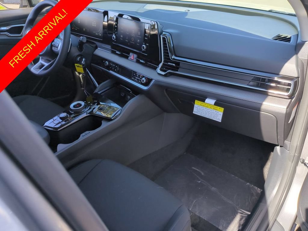 Used 2025 Kia Sportage LX AWD/4WD image 27