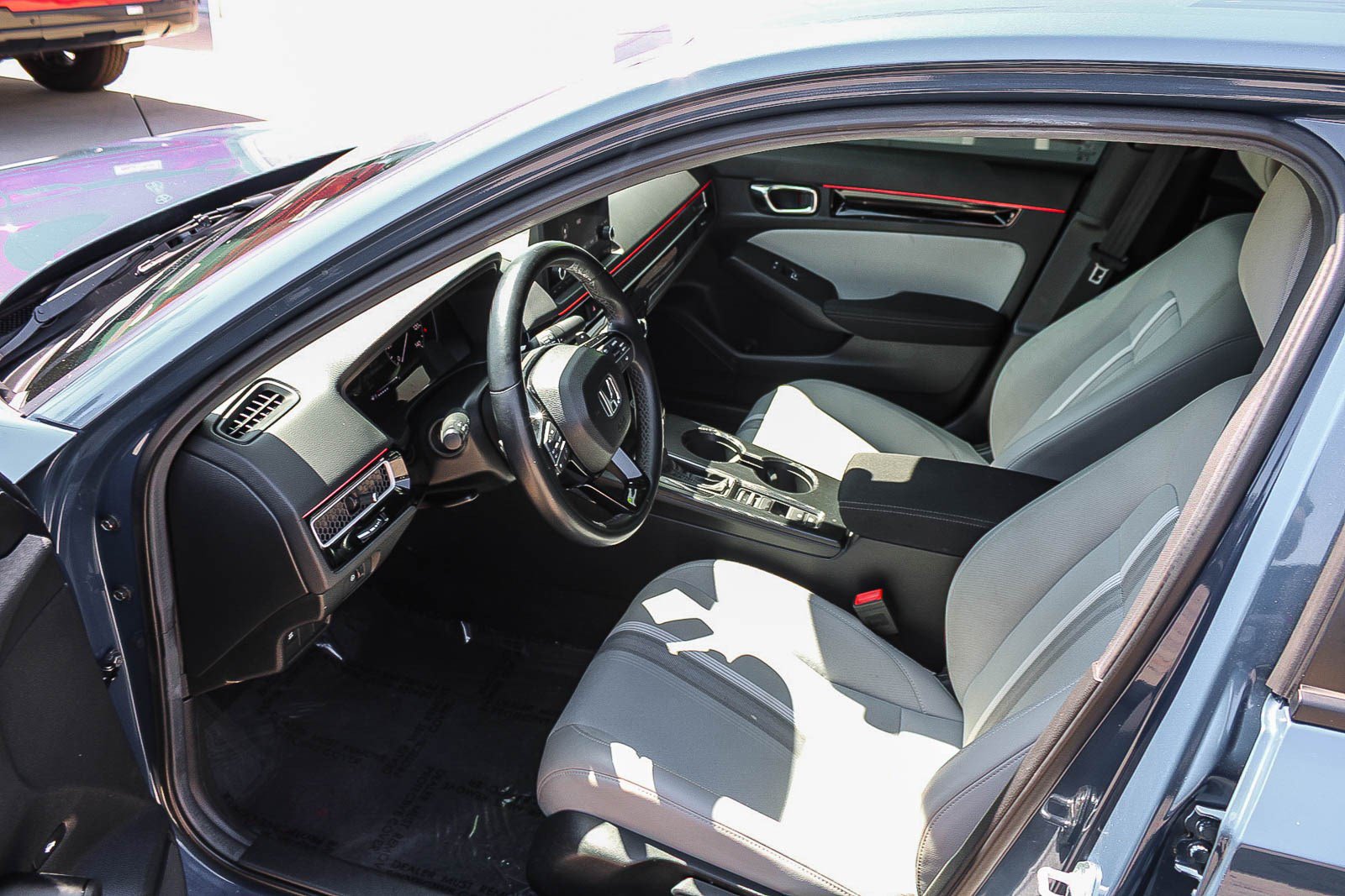 Used 2025 Honda Civic Sport image 19