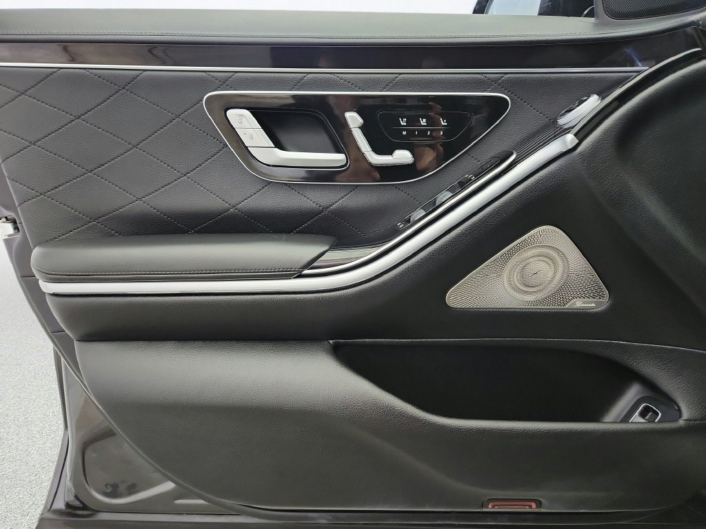 Used 2021 Mercedes-Benz S 580 4MATIC Sedan image 25