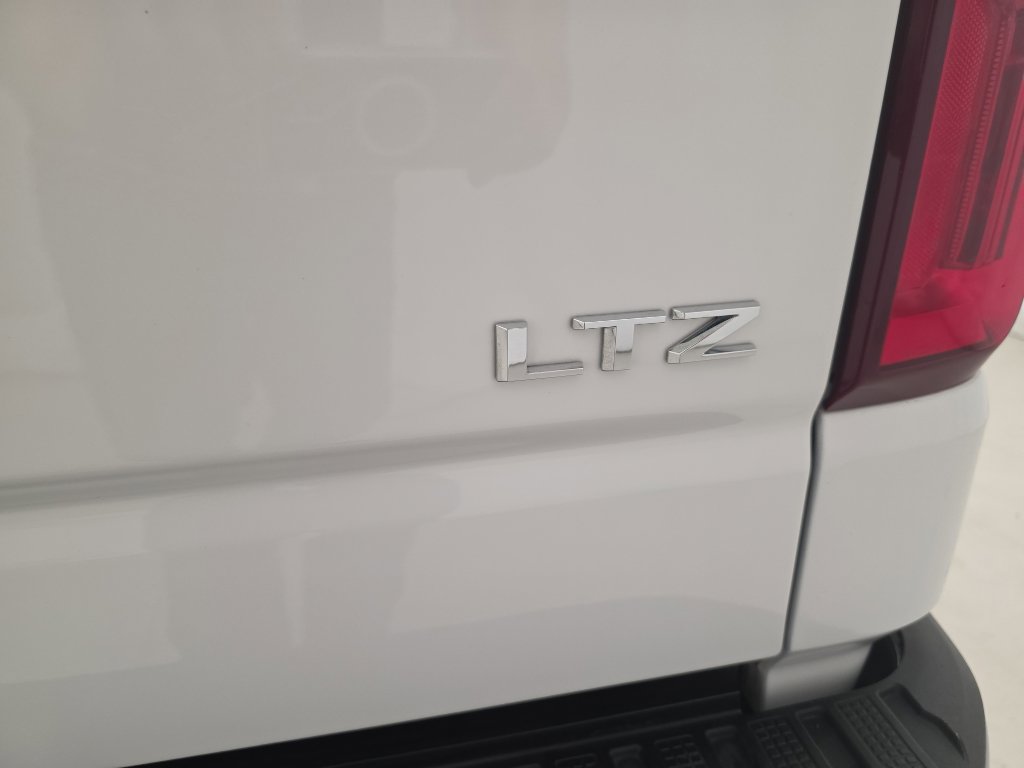 Used 2023 Chevrolet Silverado 1500 LTZ image 18