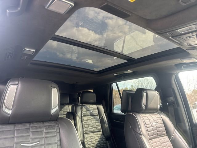 Used 2022 Cadillac Escalade Premium Luxury Platinum image 41