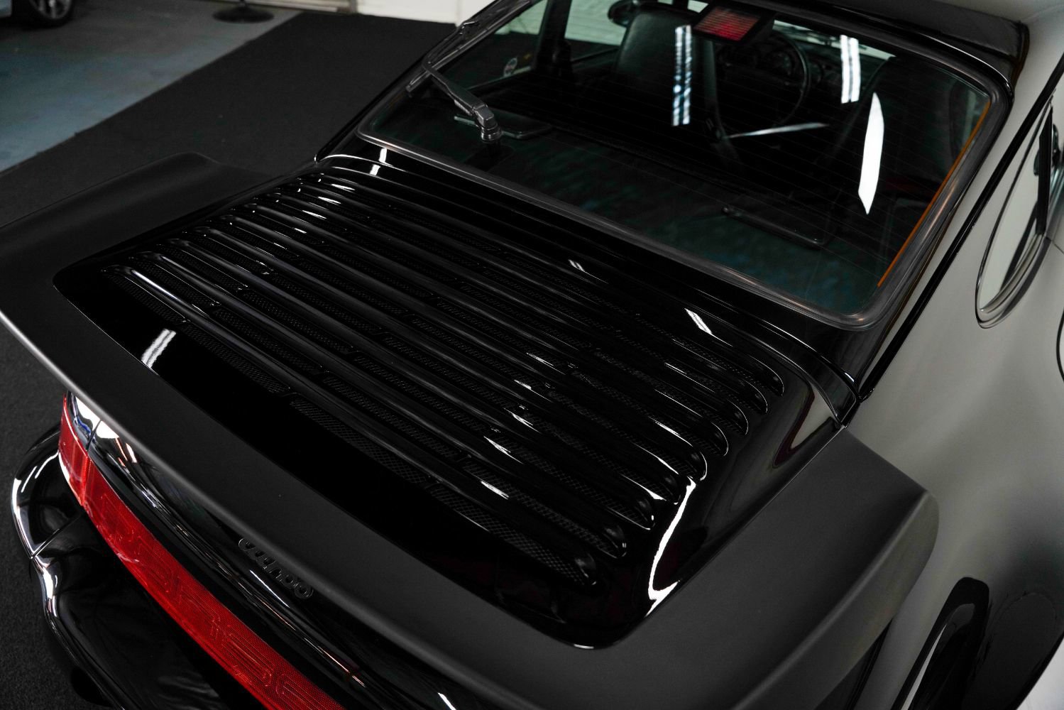 Used 1991 Porsche 911 Turbo image 24