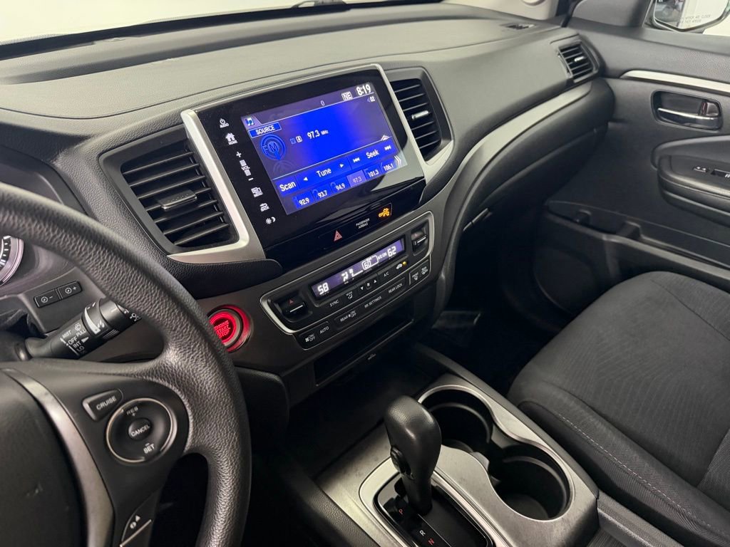 Used 2018 Honda Pilot EX image 18