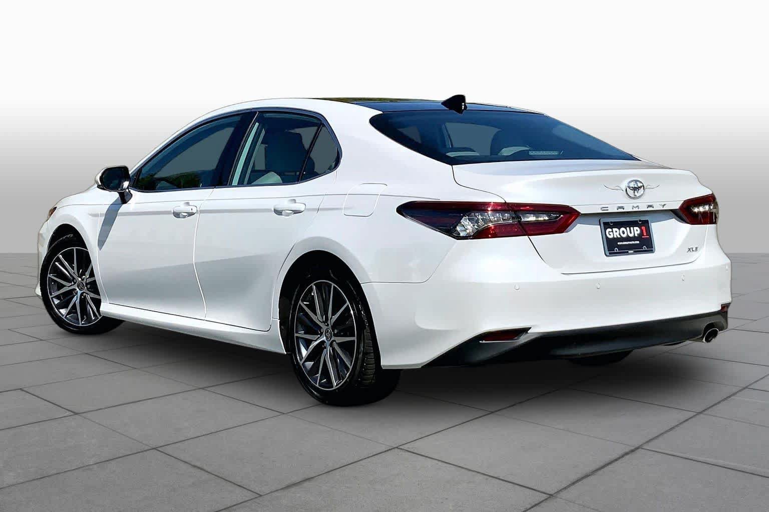 Used 2023 Toyota Camry XLE w/ Navigation Package FWD image 12