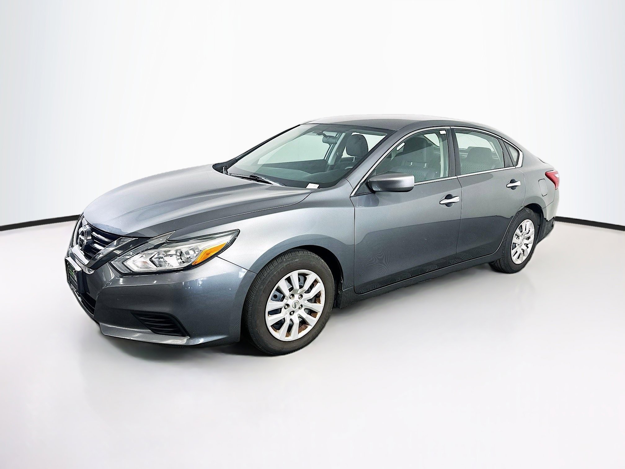 Used 2017 Nissan Altima 2.5 S w/ Power Driver Seat Package FWD image 3