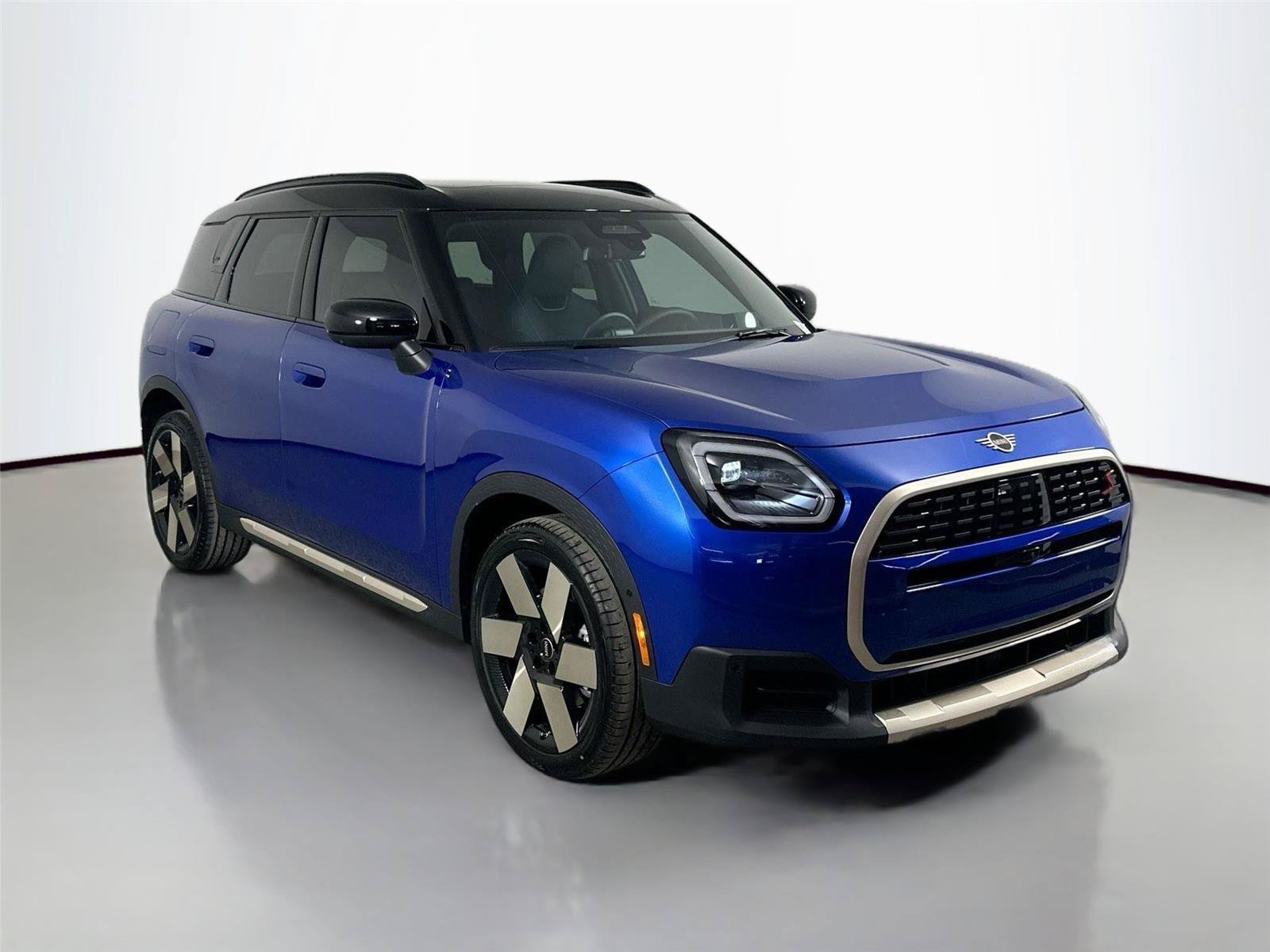 Used 2025 MINI Cooper Countryman S w/ Comfort Package Max AWD/4WD image 3