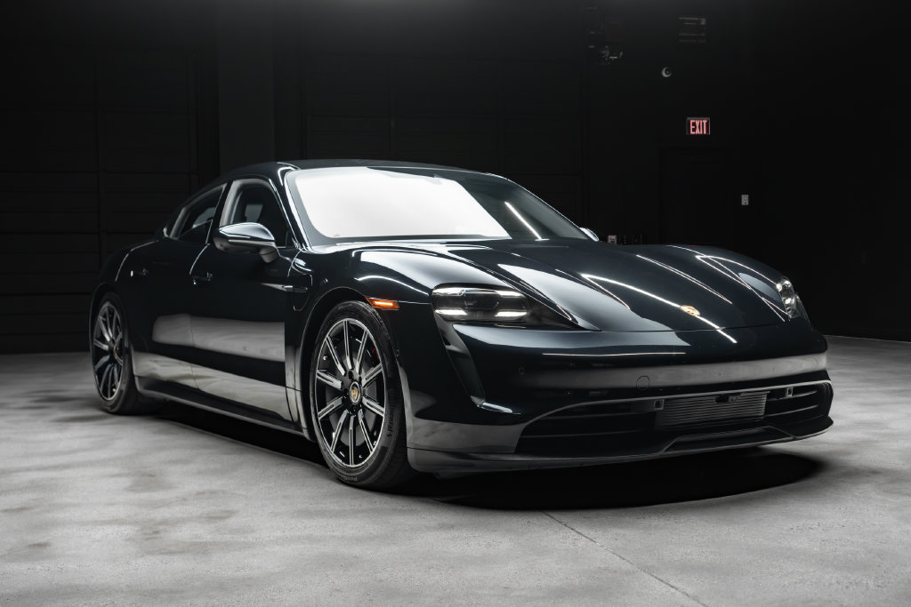 Used 2022 Porsche Taycan 4S AWD/4WD image 7