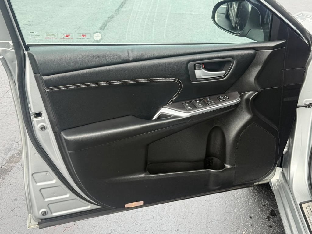 Certified 2016 Toyota Camry XLE w/ Advanced Technology Package FWD image 13