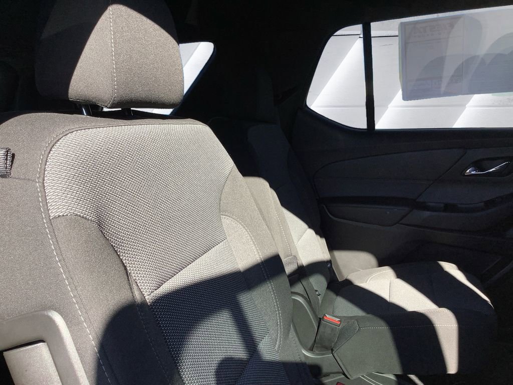 Used 2023 Chevrolet Traverse LT w/ LPO, Floor Liner Package image 15