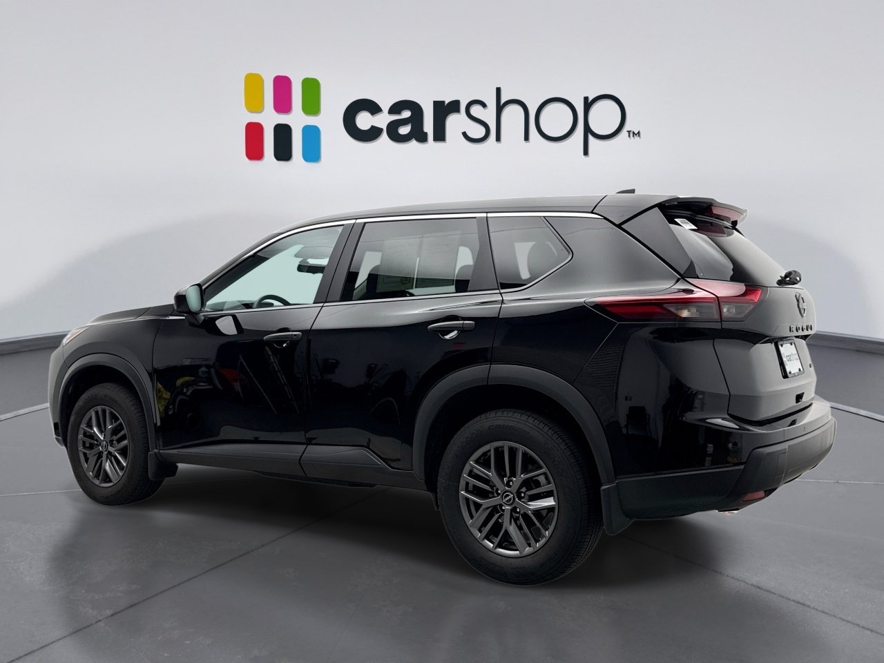 Used 2025 Nissan Rogue S AWD/4WD image 3