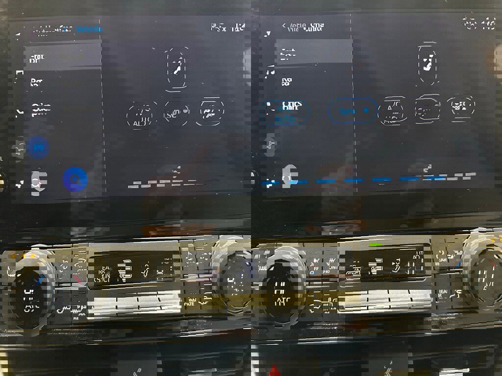 Used 2025 Toyota Grand Highlander AWD image 32