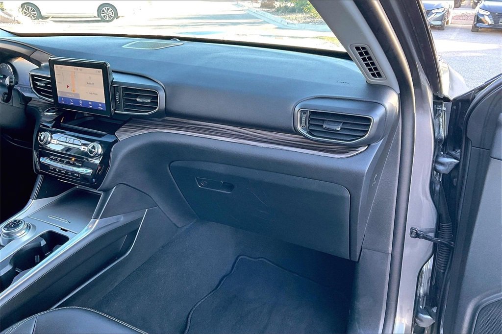 Used 2023 Ford Explorer Limited w/ Equipment Group 301A image 17