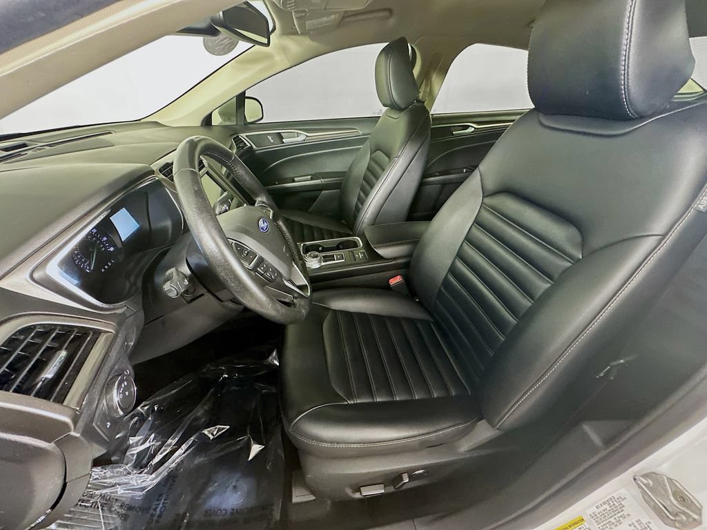 Used 2020 Ford Fusion SEL FWD image 28