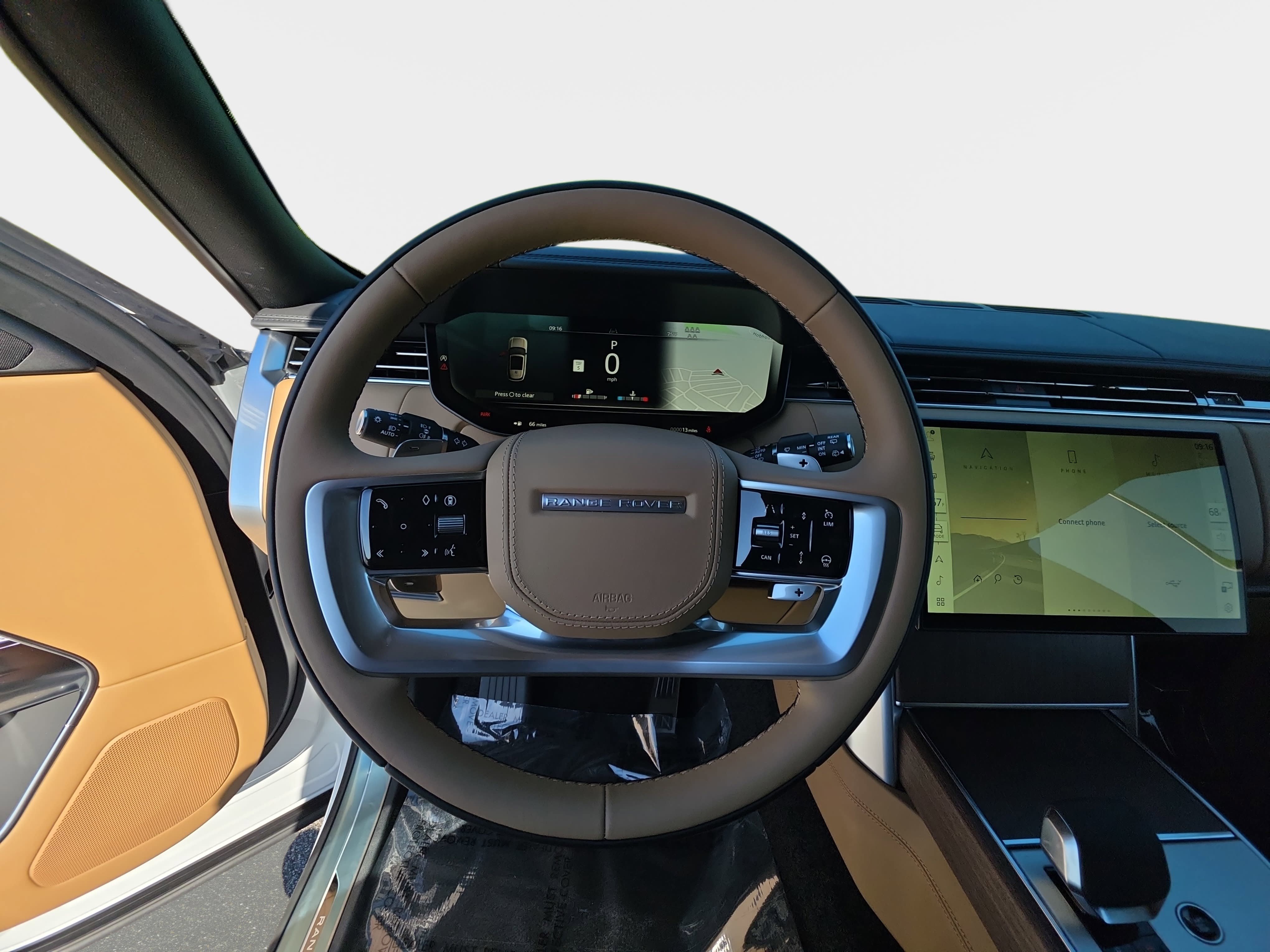 New 2026 Land Rover Range Rover Long Wheelbase SE AWD/4WD image 18