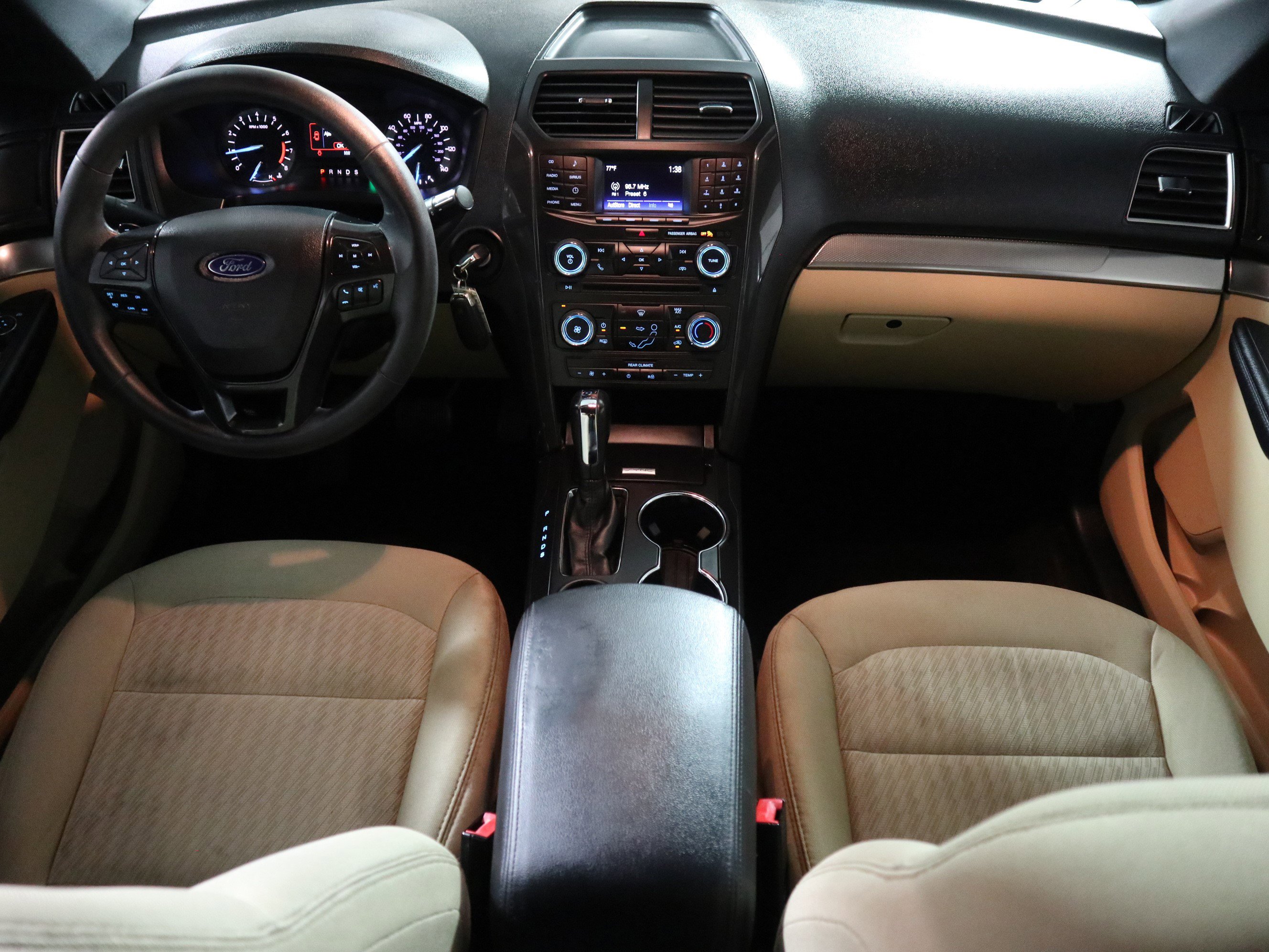Used 2017 Ford Explorer FWD image 15
