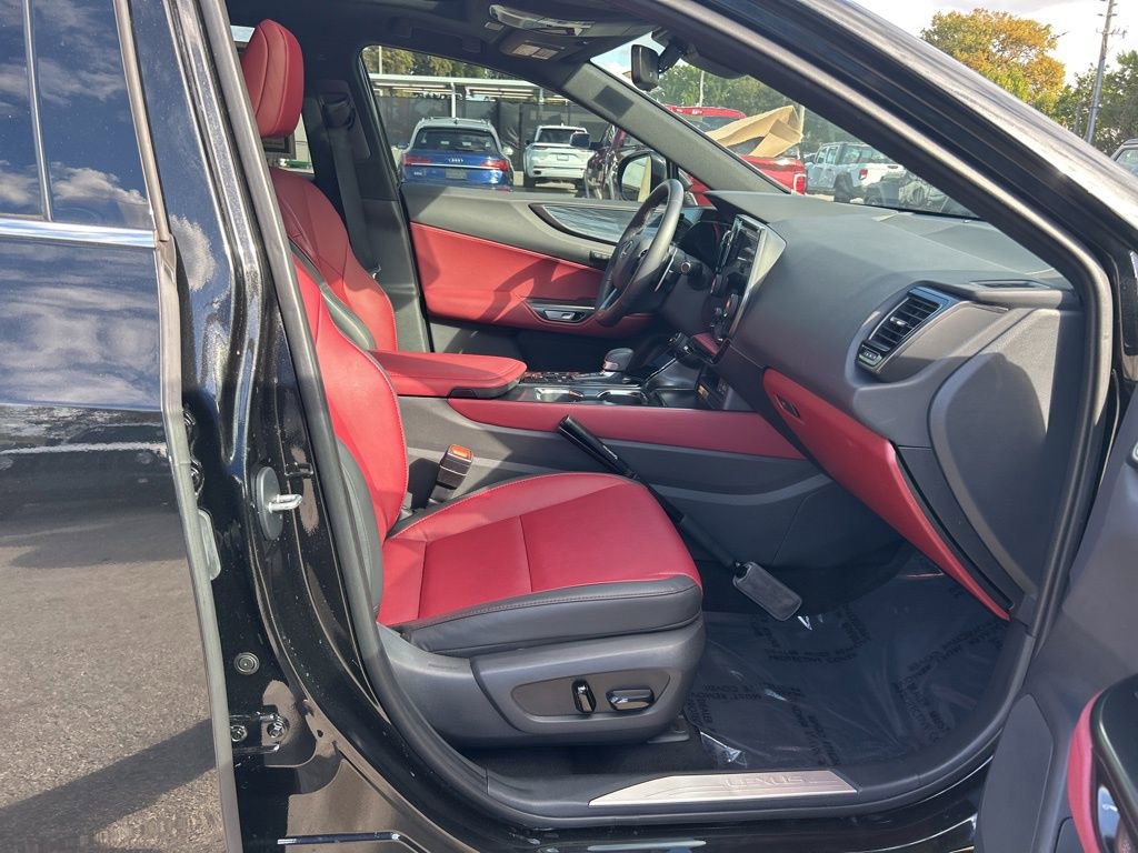 Used 2025 Lexus NX 250 FWD w/ Towing Package (2000 Lbs) image 24
