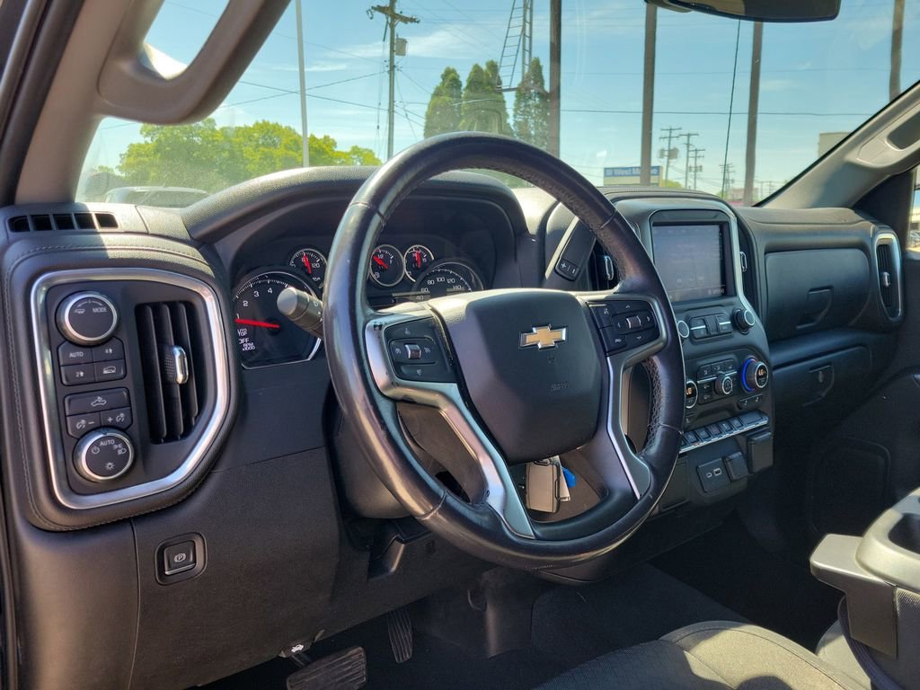 Used 2020 Chevrolet Silverado 1500 LT w/ Fleet Comfort Package AWD/4WD image 19