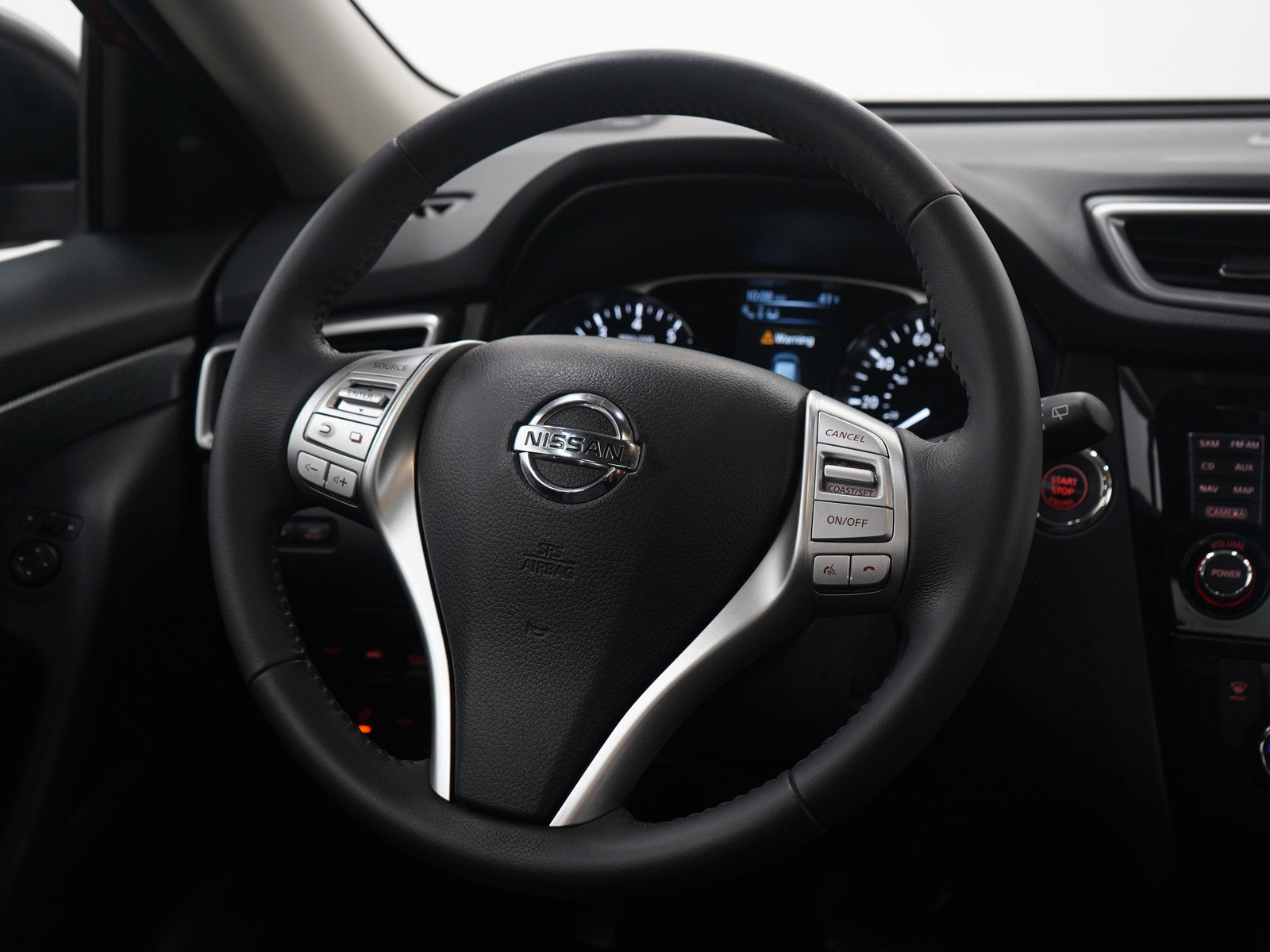 Used 2014 Nissan Rogue SL w/ SL Premium Package image 16