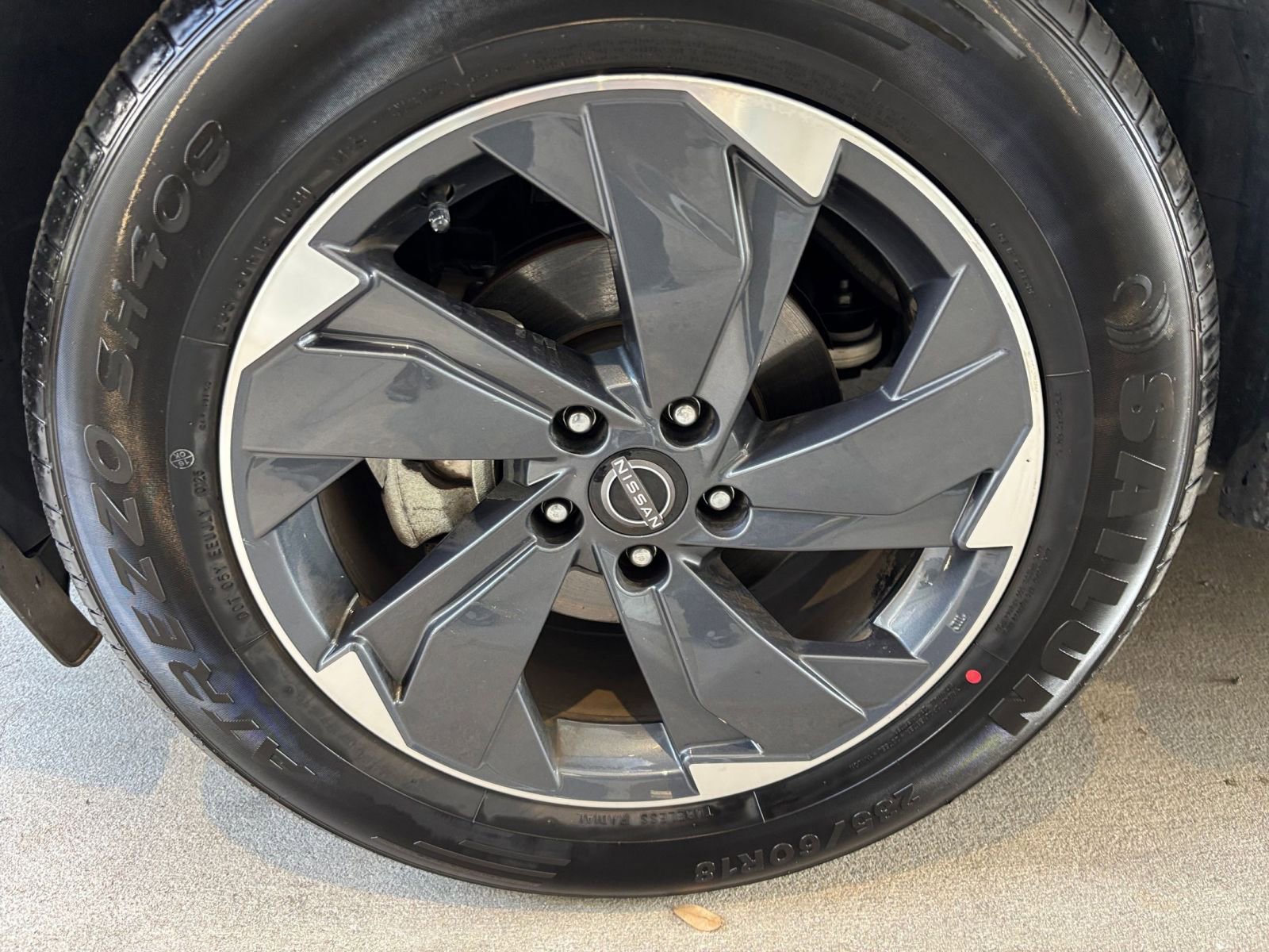 Used 2025 Nissan Rogue SV FWD image 32