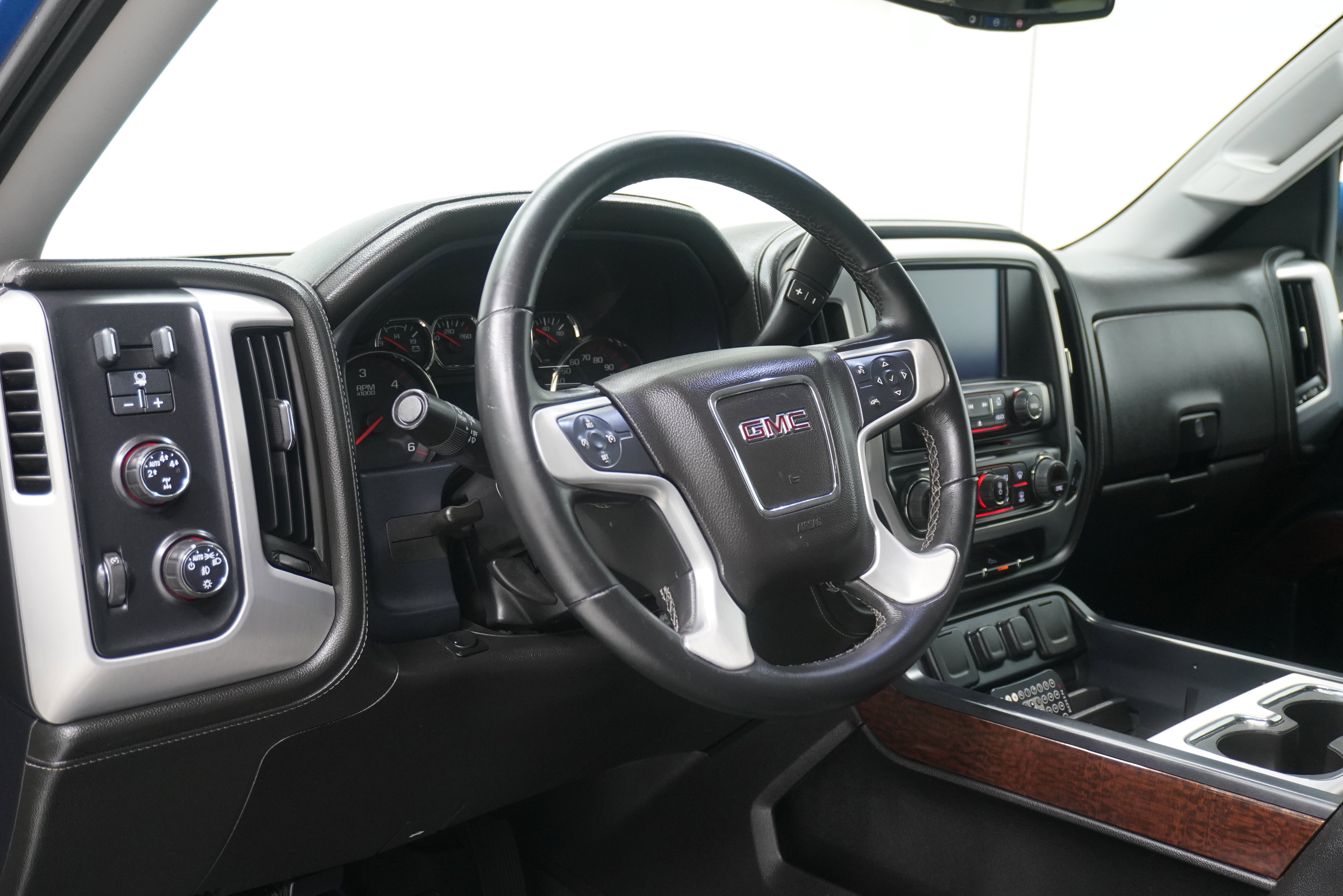 Used 2015 GMC Sierra 1500 SLE w/ Texas SLE Value Package AWD/4WD image 10