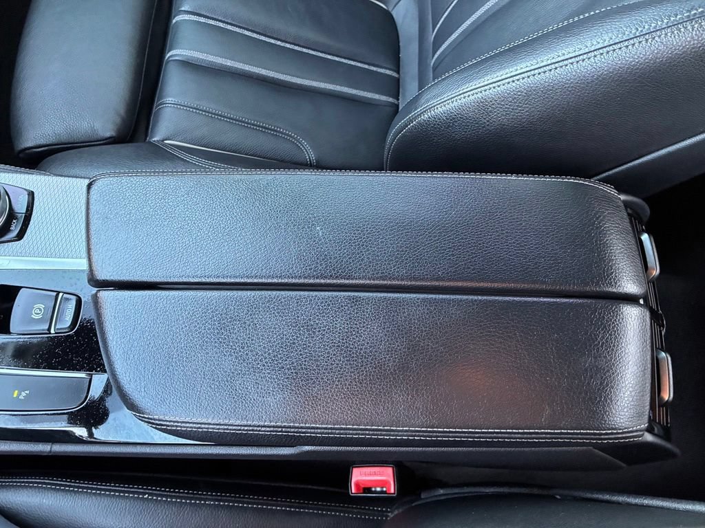 Used 2018 BMW 530i xDrive AWD/4WD image 34