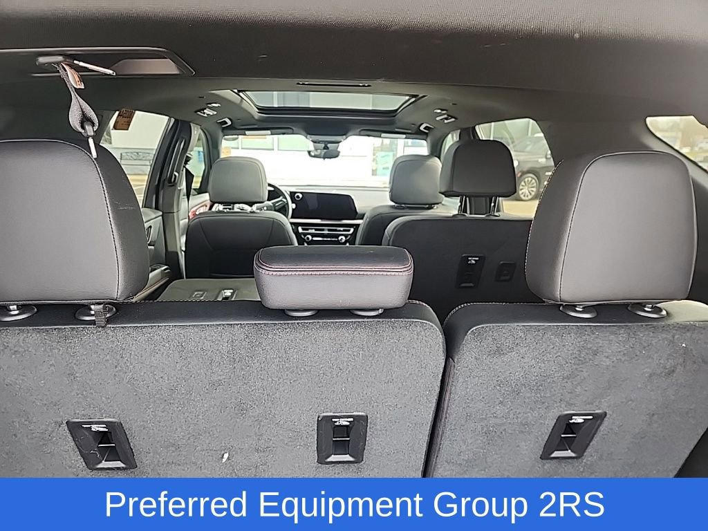 Used 2025 Chevrolet Traverse RS w/ LPO, Floor Liner Package image 16