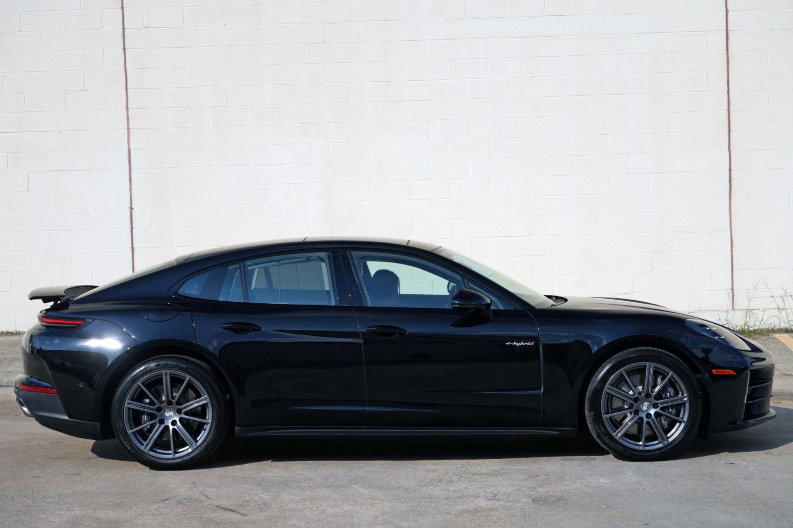 Used 2025 Porsche Panamera 4 E-Hybrid AWD/4WD image 57