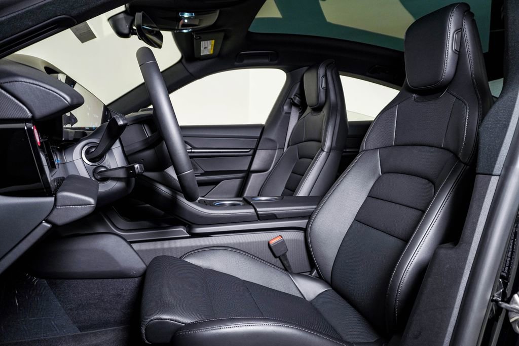 New 2026 Porsche Taycan image 5