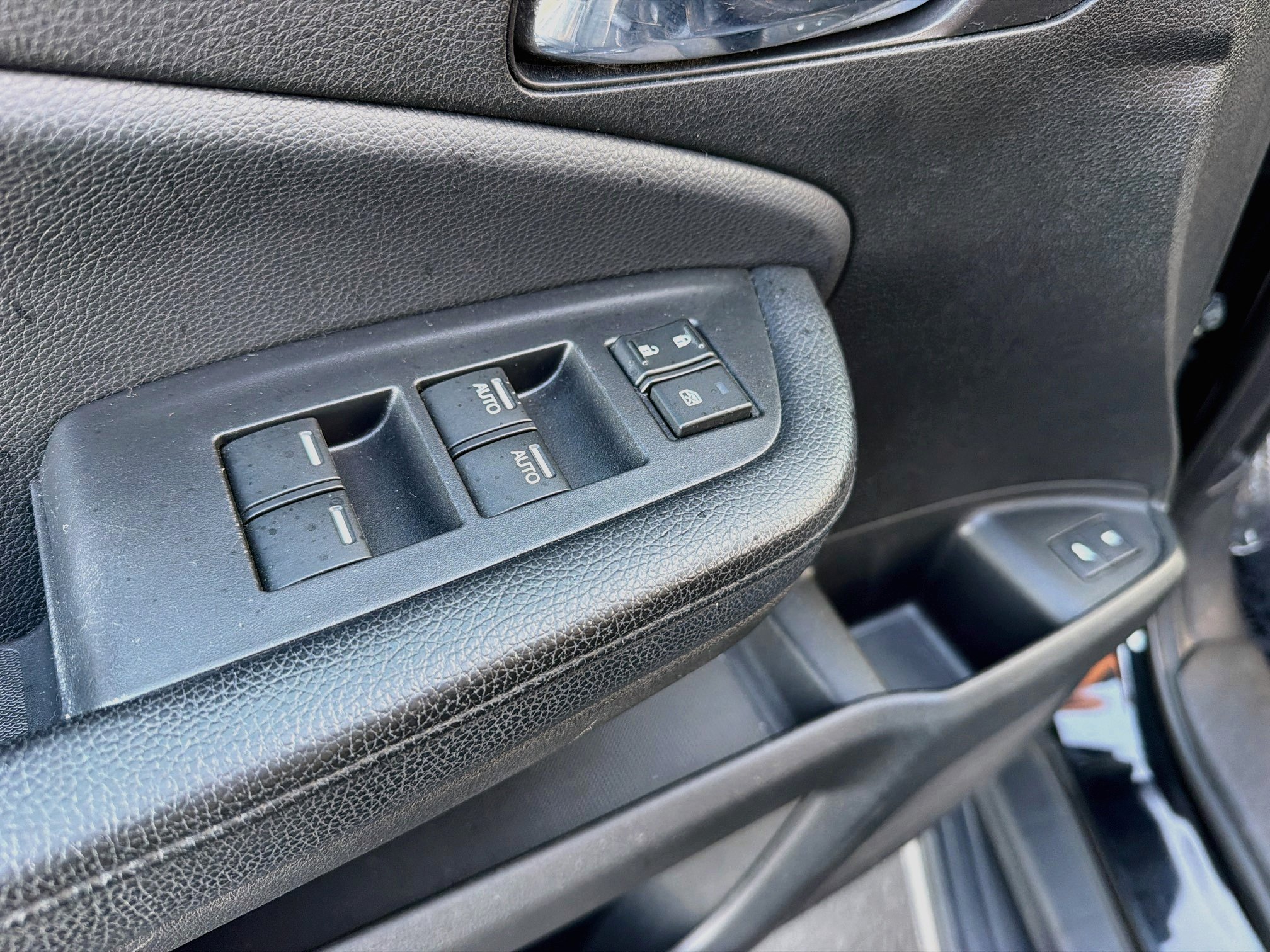 Used 2017 Honda Pilot EX-L image 14