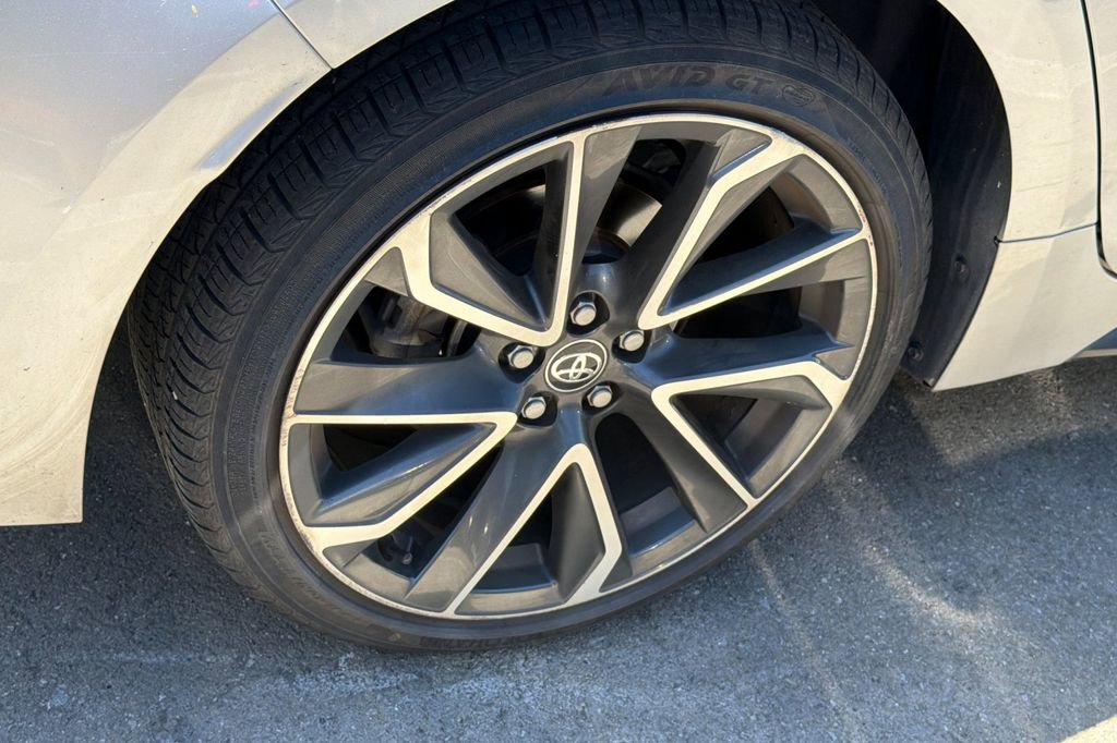 Used 2022 Toyota Corolla SE FWD image 4