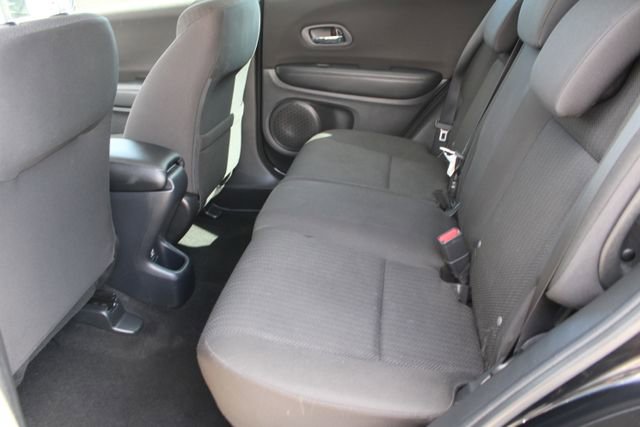 Used 2018 Honda HR-V LX image 29
