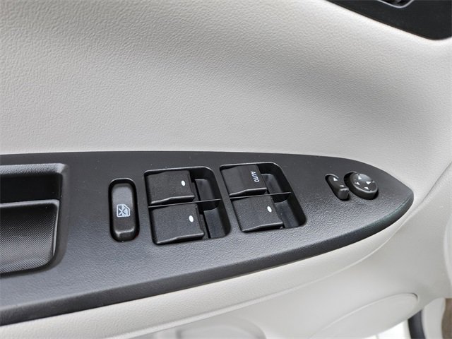 Used 2009 Chevrolet Impala LT image 16