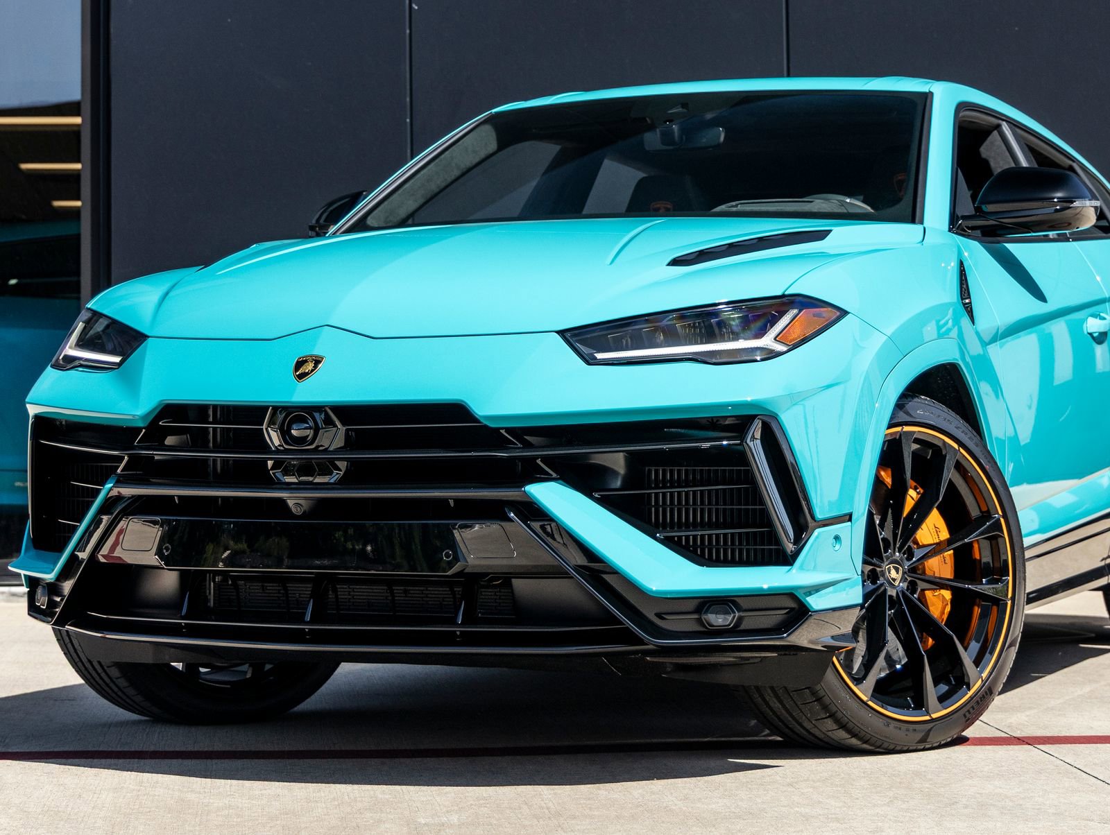 Used 2024 Lamborghini Urus S AWD/4WD image 3