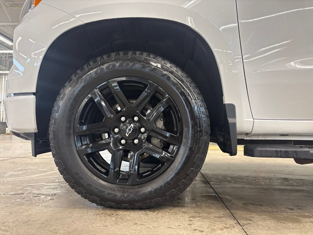 Used 2025 Chevrolet Silverado 1500 RST w/ Convenience Package II AWD/4WD image 23