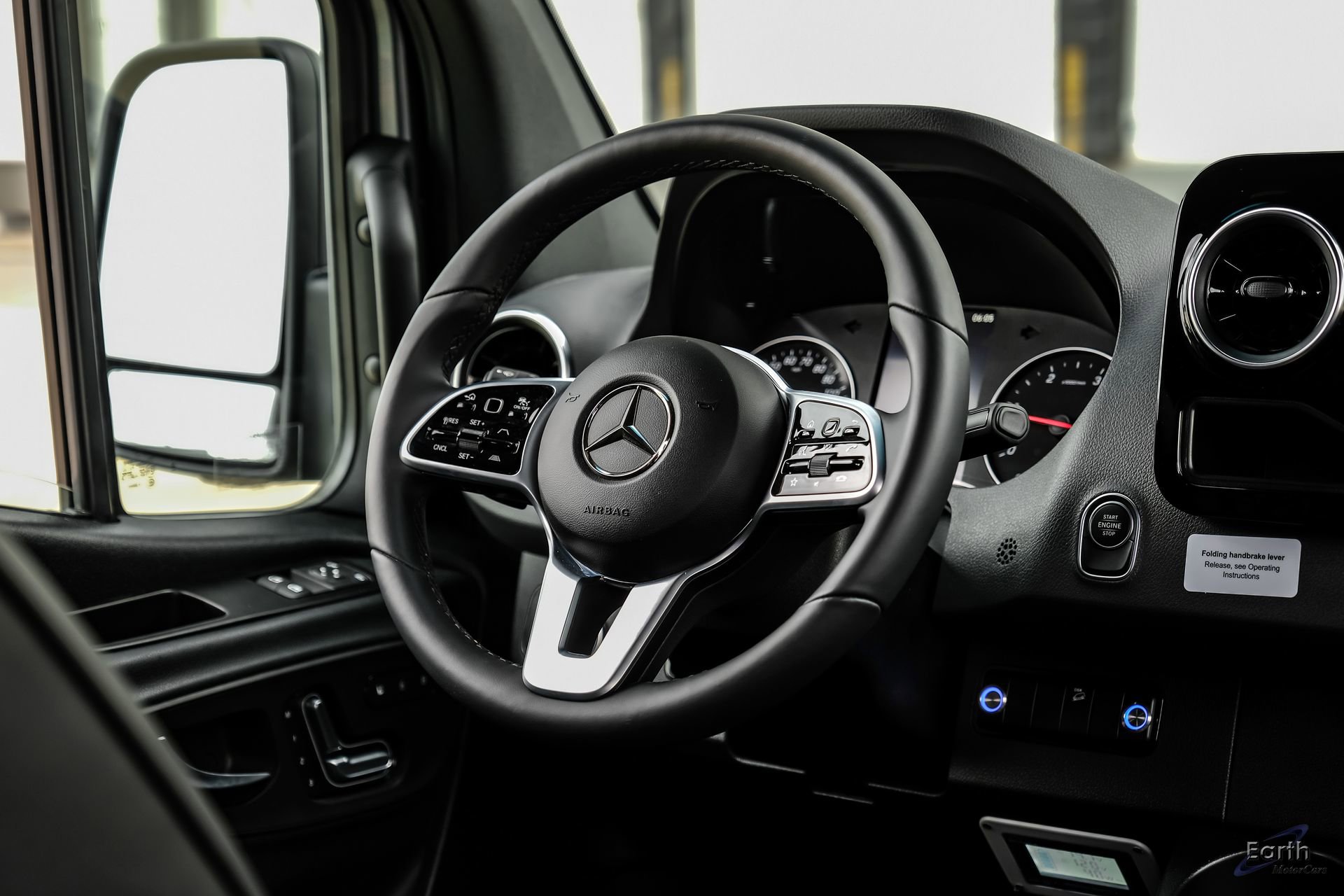 Used 2023 Mercedes-Benz Sprinter 3500 image 44