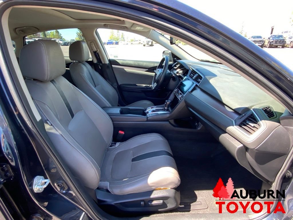 Used 2017 Honda Civic Touring image 11
