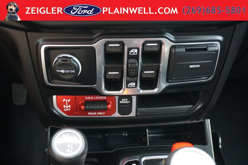 Used 2022 Jeep Gladiator Mojave w/ Cold Weather Group AWD/4WD image 22