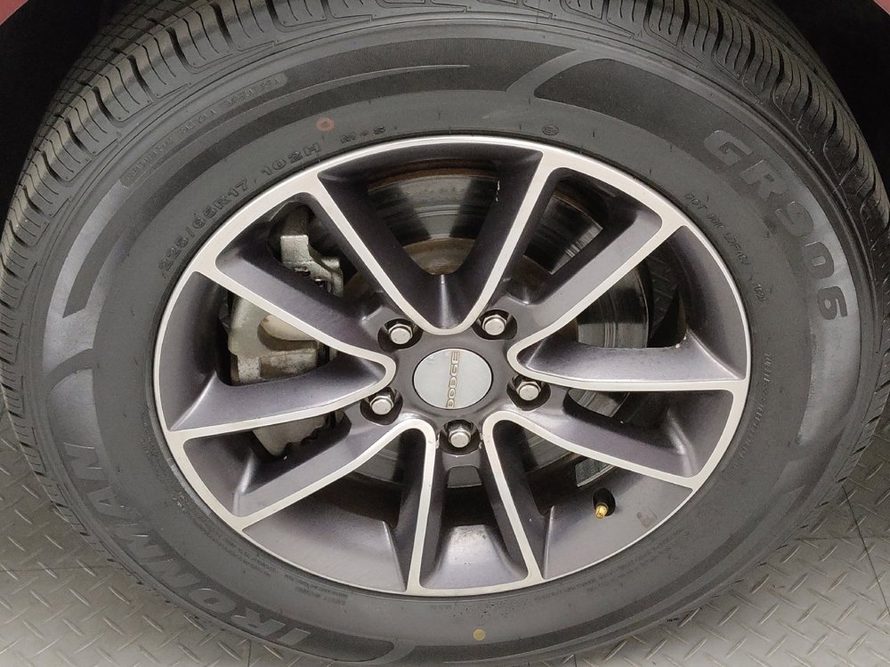 Used 2017 Dodge Grand Caravan SXT image 31