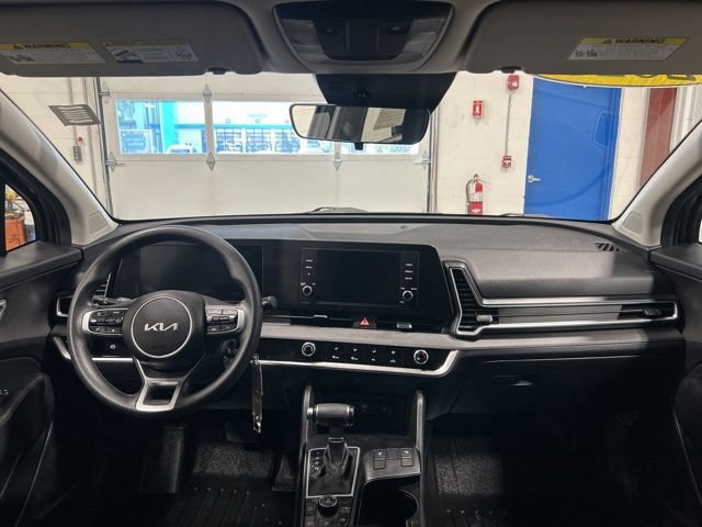 Used 2023 Kia Sportage LX AWD/4WD image 15