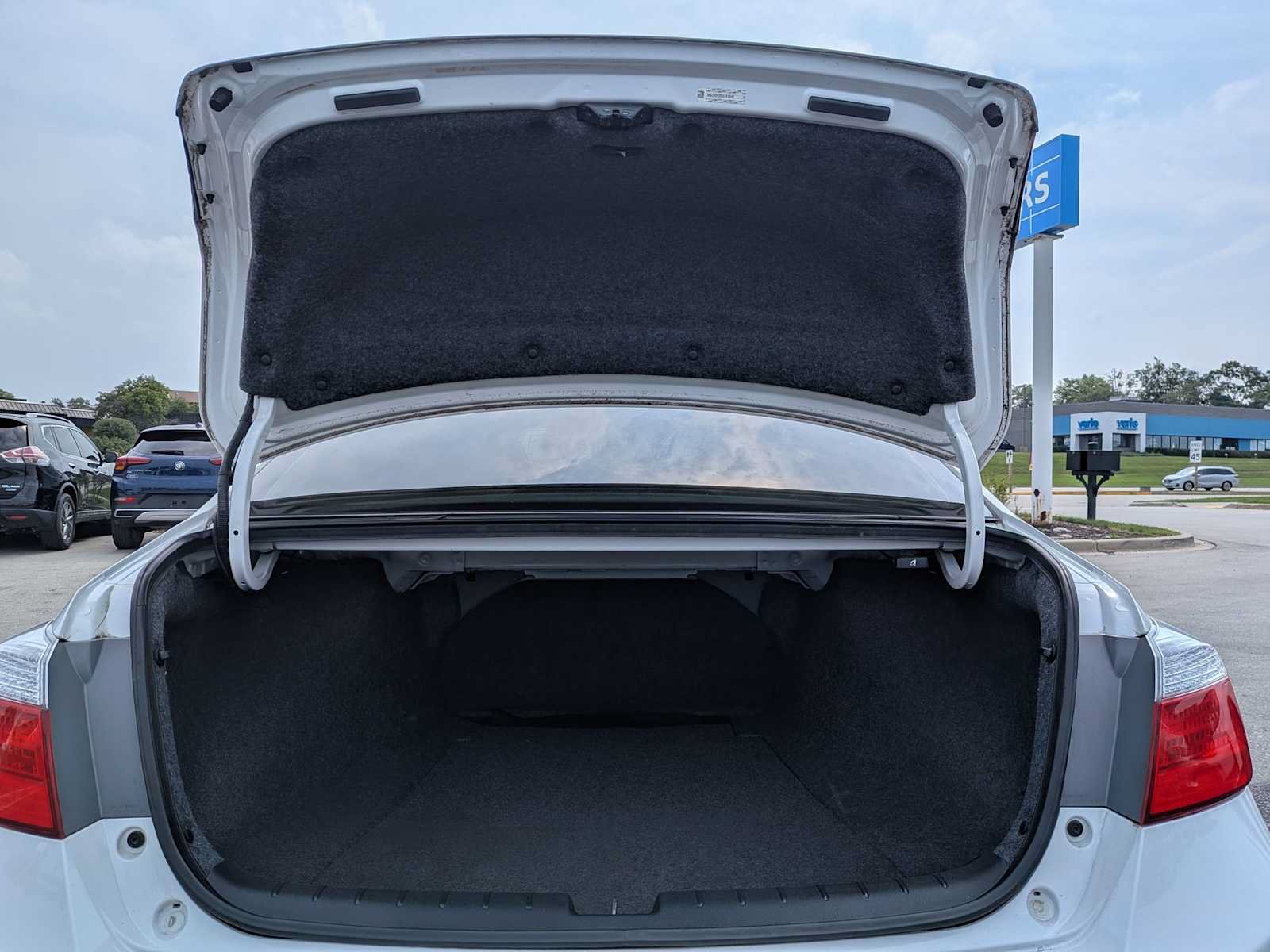 Used 2014 Honda Accord LX image 26