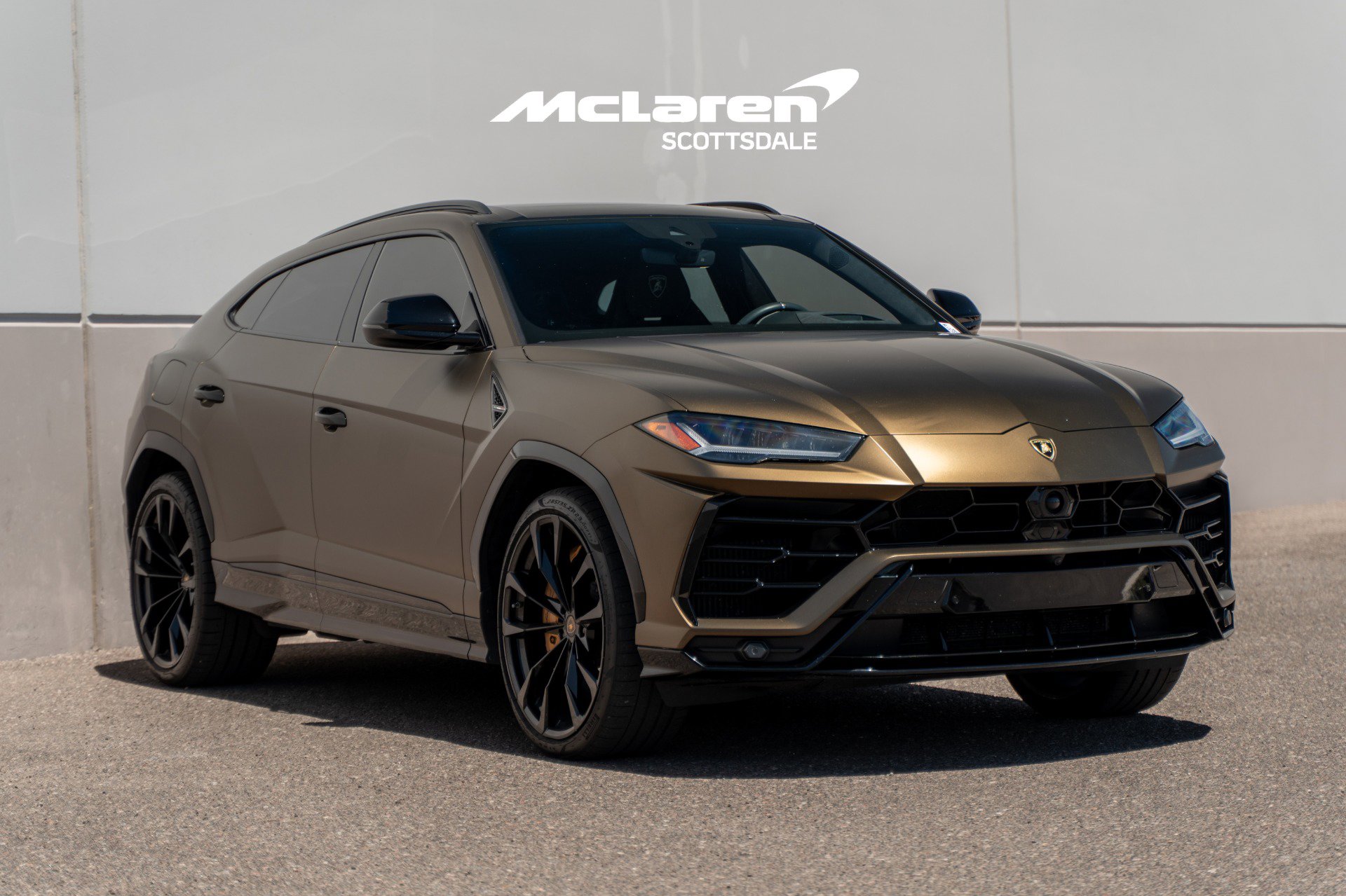 Used 2021 Lamborghini Urus AWD/4WD image 9