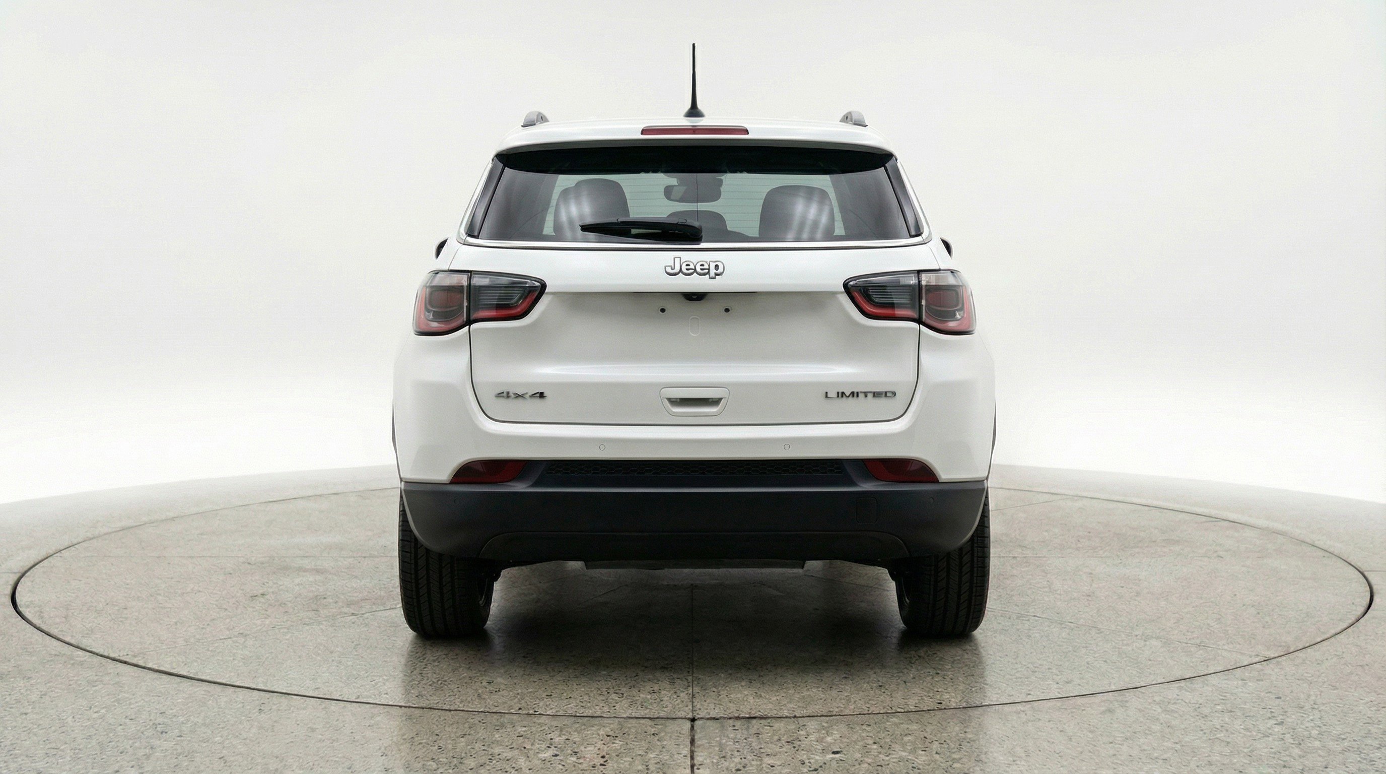 Used 2025 Jeep Compass Limited image 7