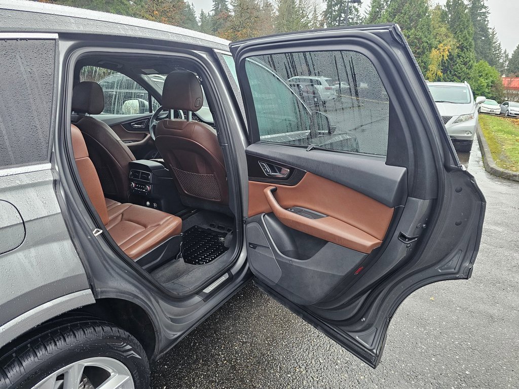 Used 2018 Audi Q7 3.0T Prestige image 28