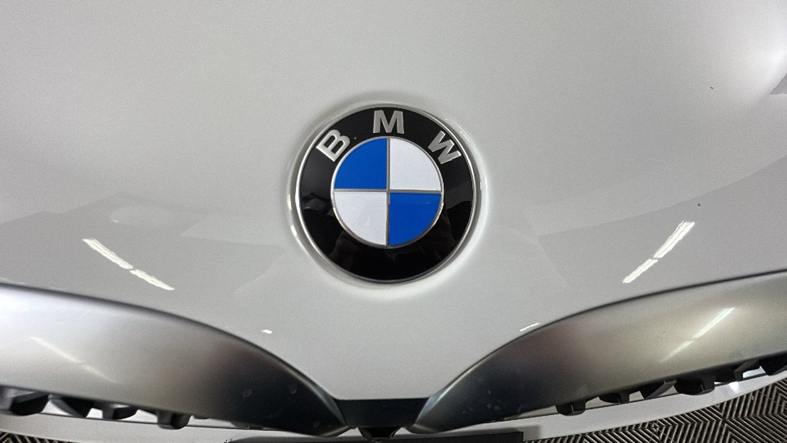 Used 2024 BMW X4 xDrive30i AWD/4WD image 9