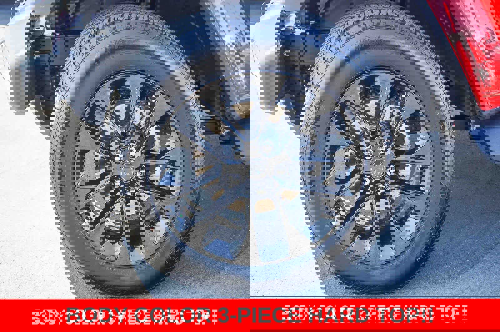 Used 2025 Jeep Wrangler Sahara image 9